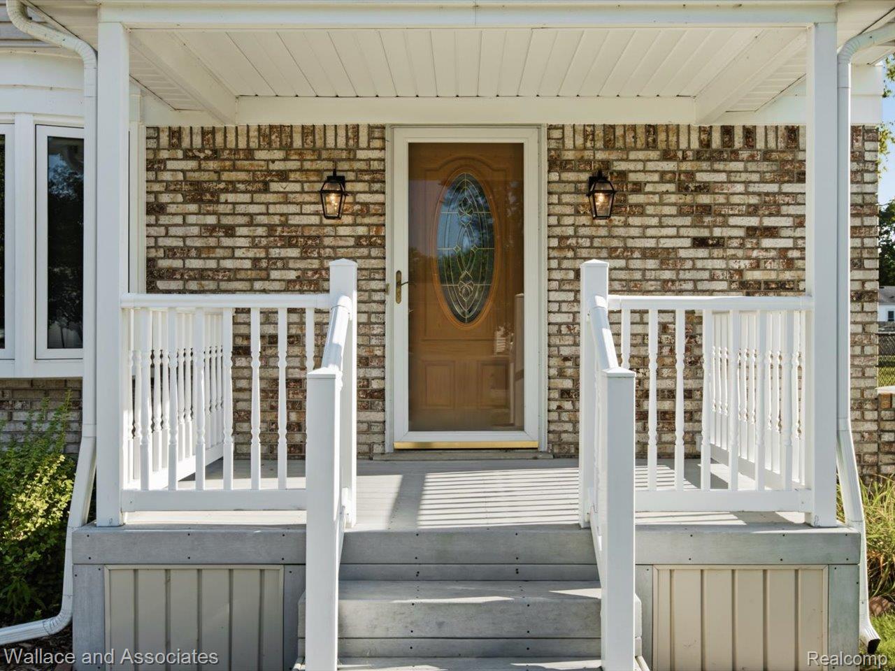 411 Sandpiper Lane