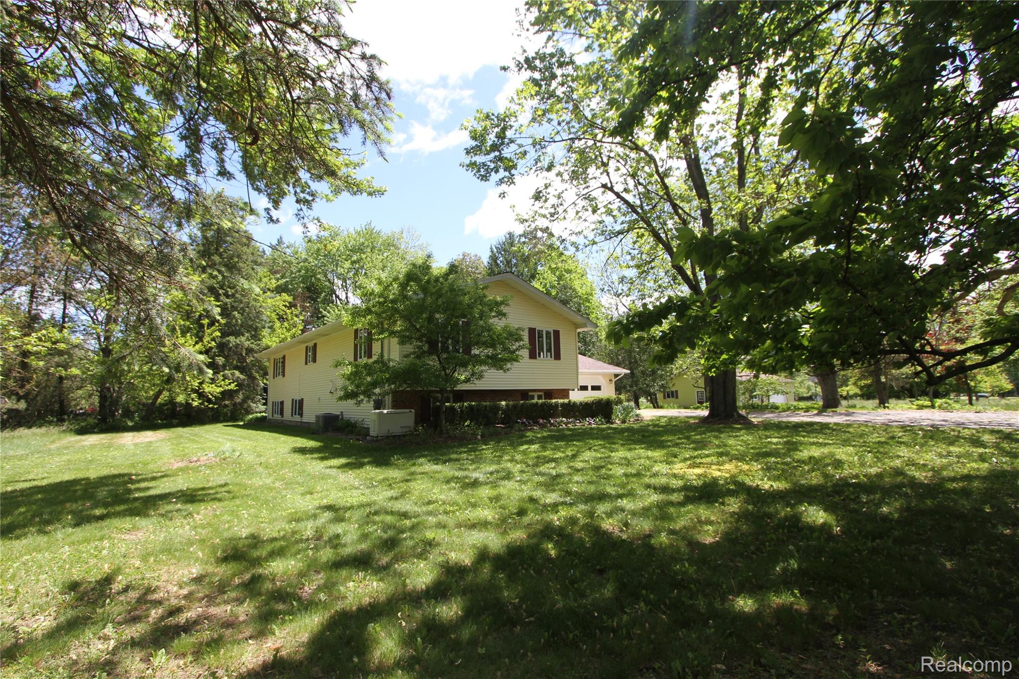 370 N YOUNGS Road