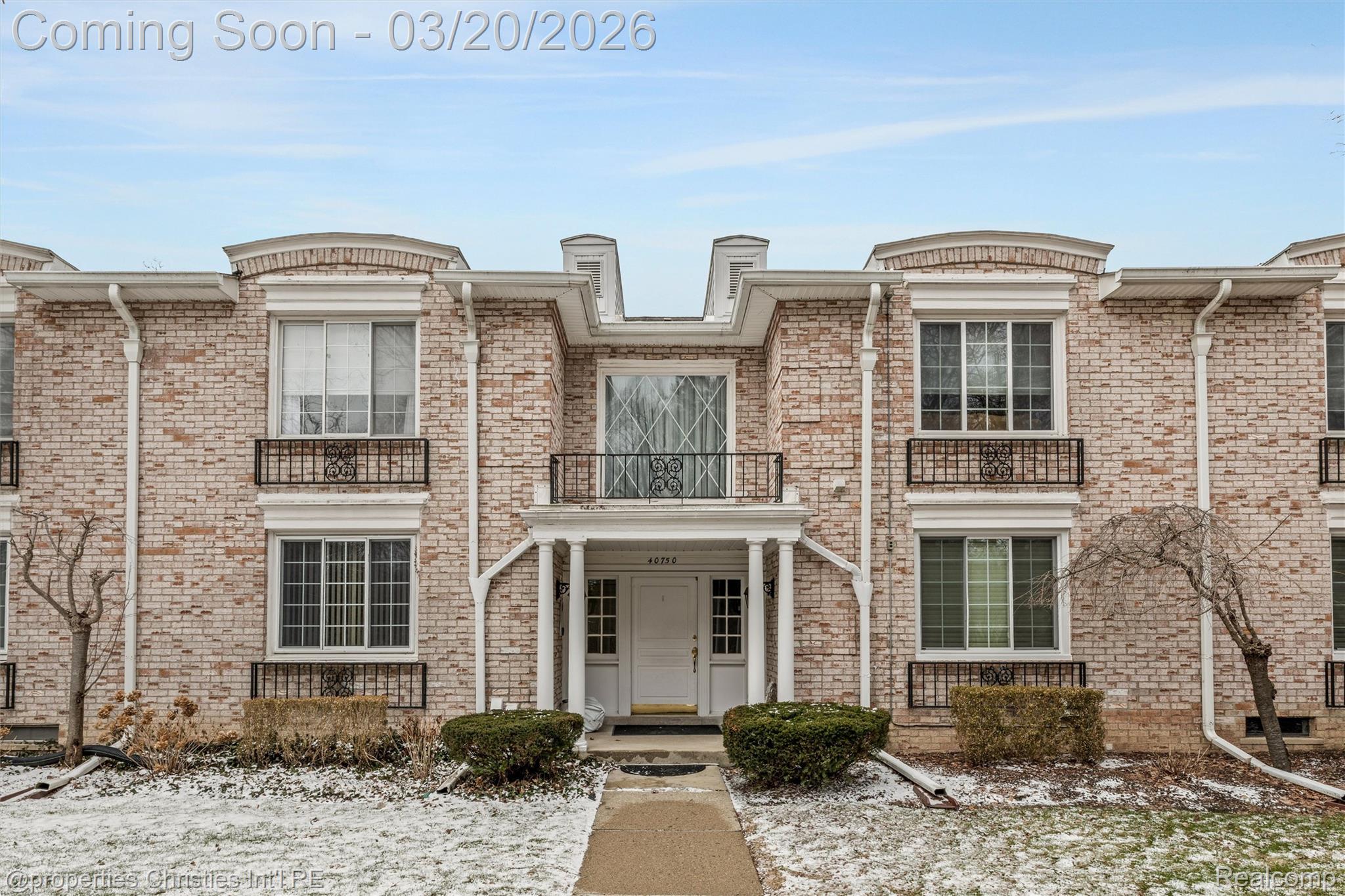 40750 Woodward Avenue 25