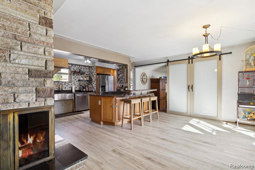 6003 Rolton Court