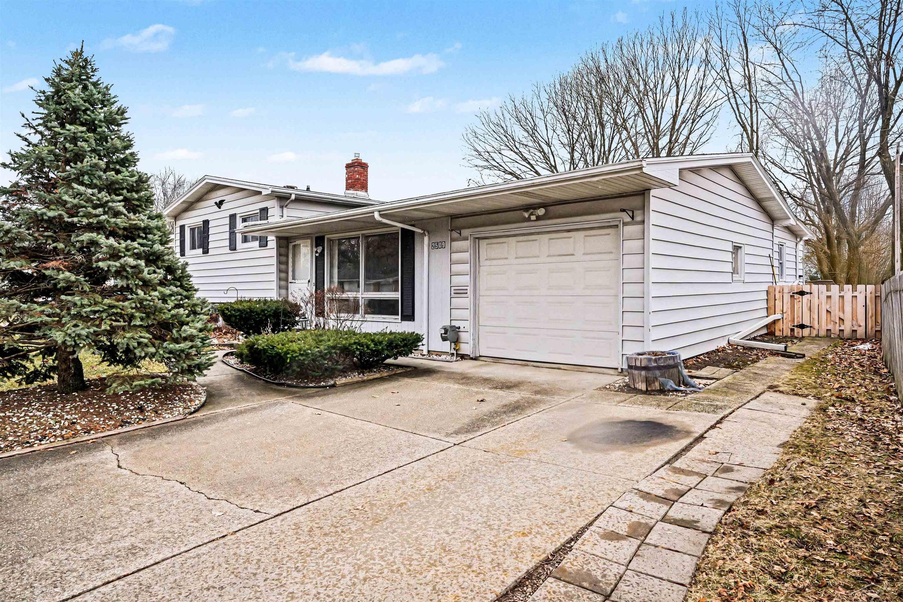 2509 Whitemore Place