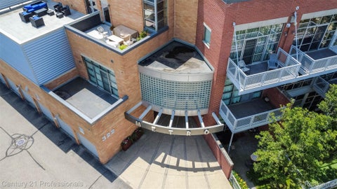 Tiny photo for 322 E Harrison Avenue #20, Royal Oak City, MI 48067 (MLS # 20261085101)