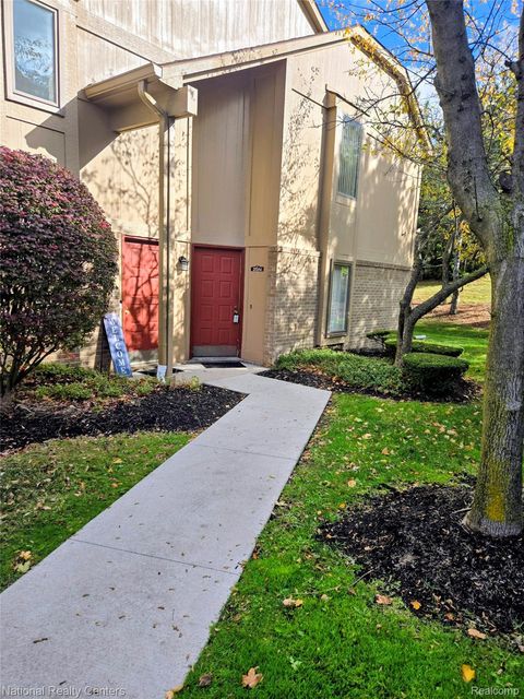 27354 Evergreen Road Lathrup Village City MI 48076