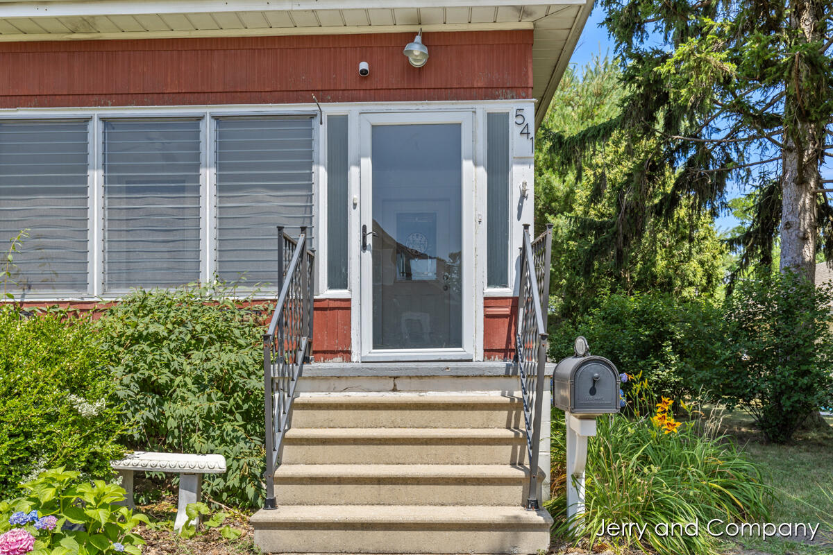 541 Howard Avenue