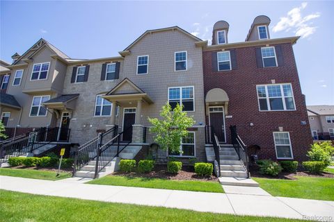 Photo of 2940 GLENBAR Circle, Rochester Hills City, MI 48307 (MLS # 20261048834)