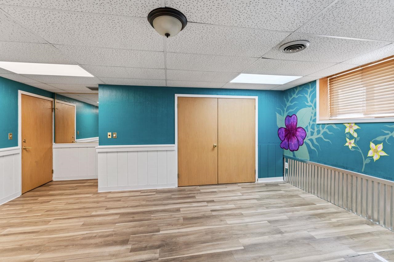 2442 E Maple #101 Avenue