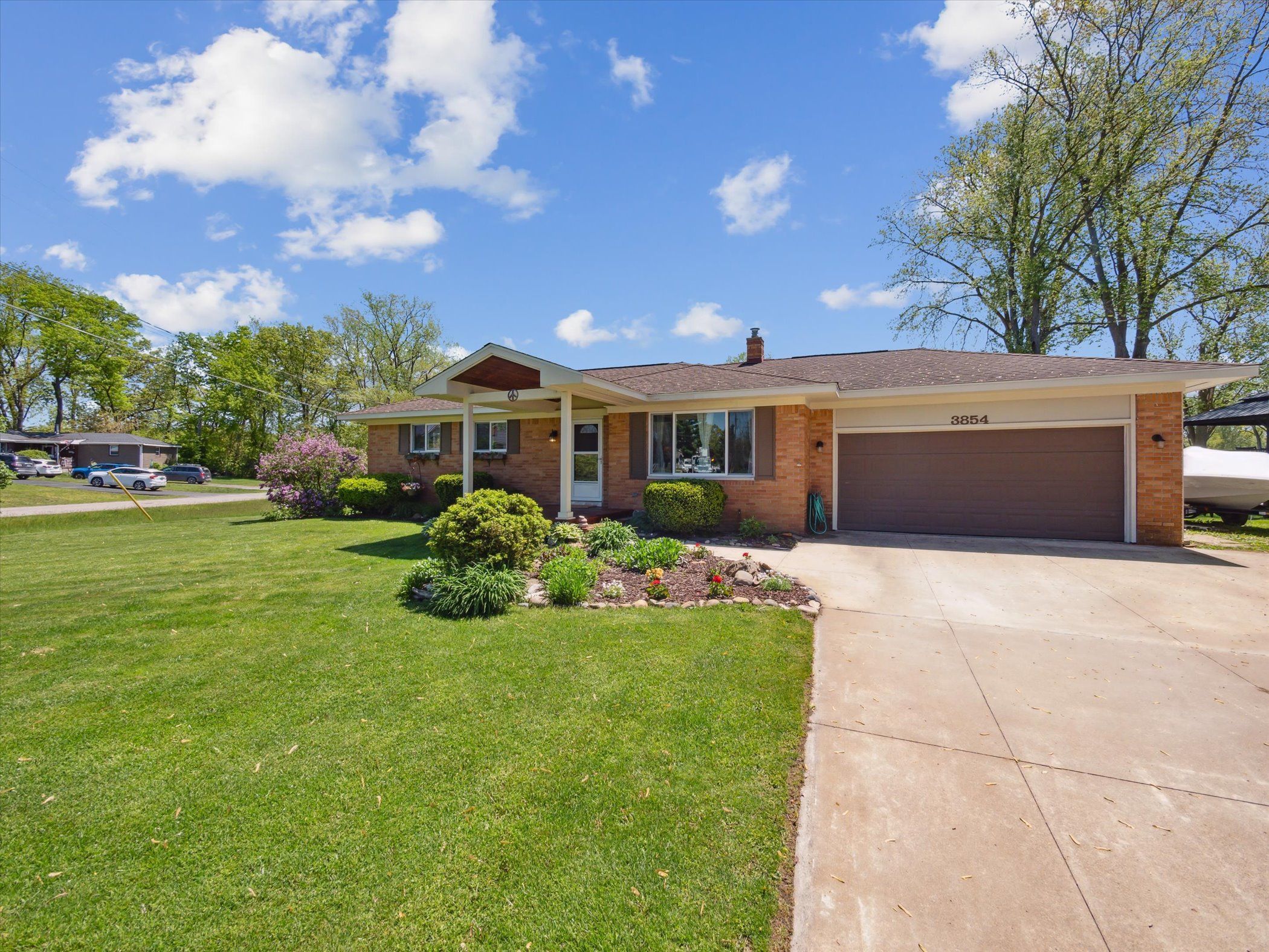 3854 LOCH Drive