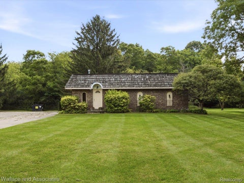 Photo for 35040 Helze Lane
