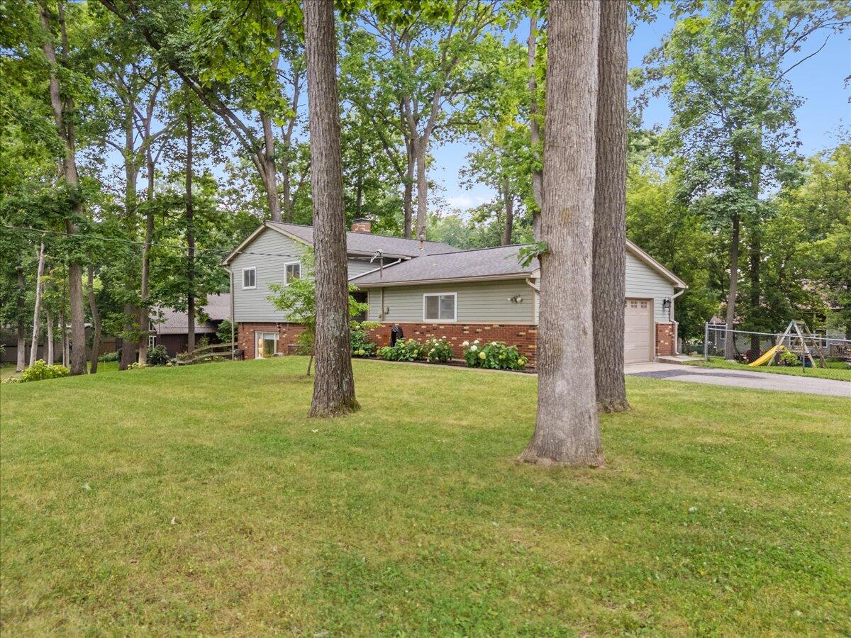 835 Oakgrove