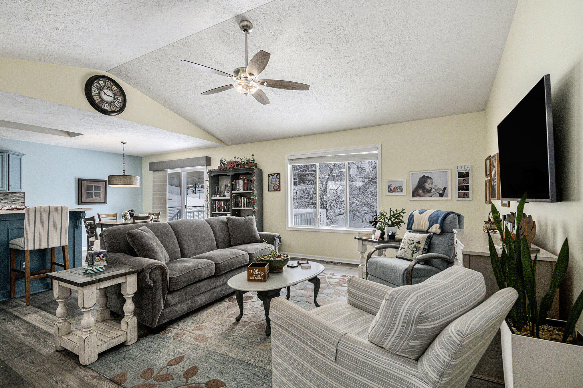 241 Glendale Drive NE