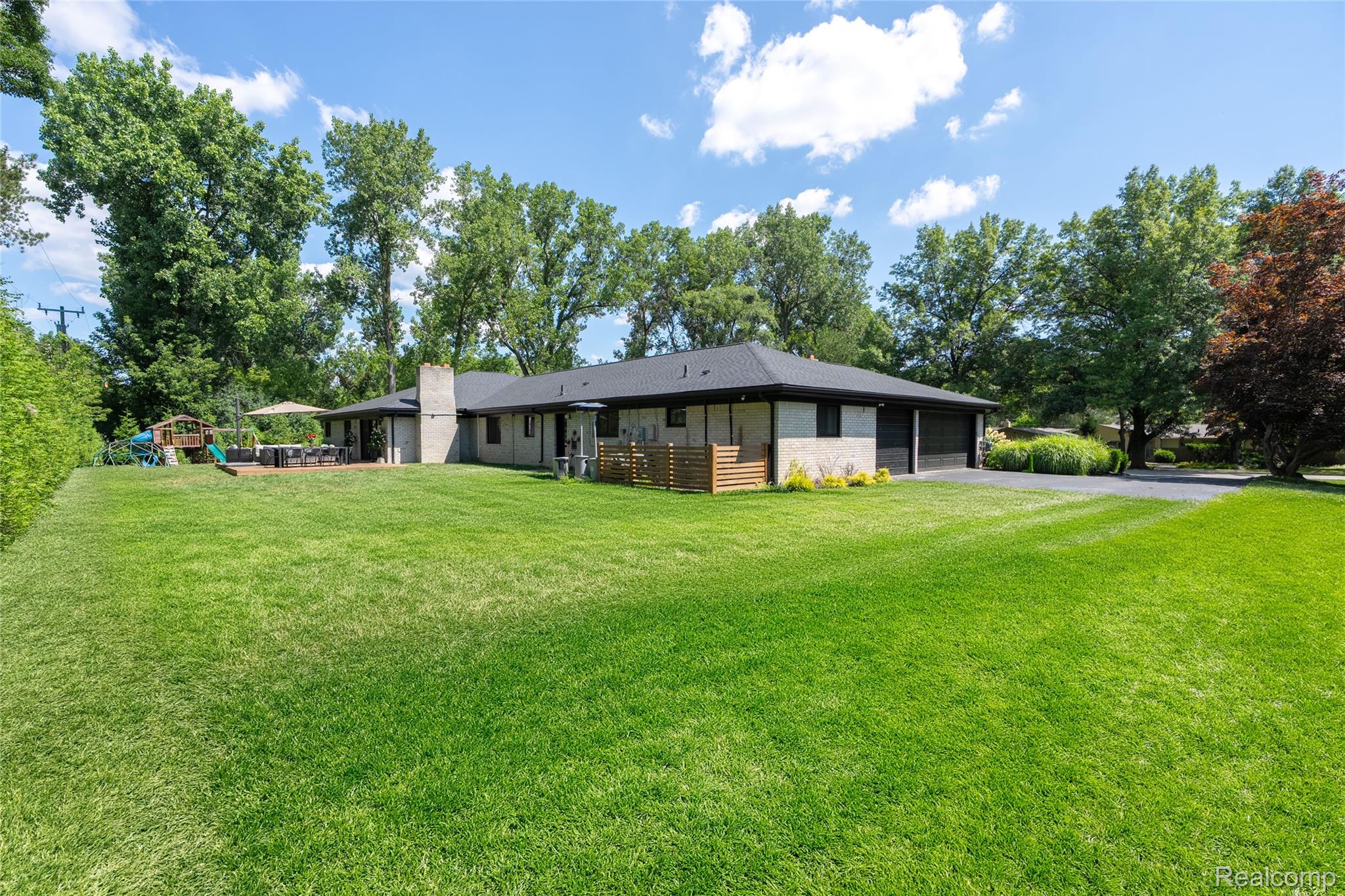 30695 Bruce Lane