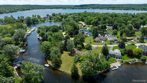 Photo for 1165 Camelot Drive