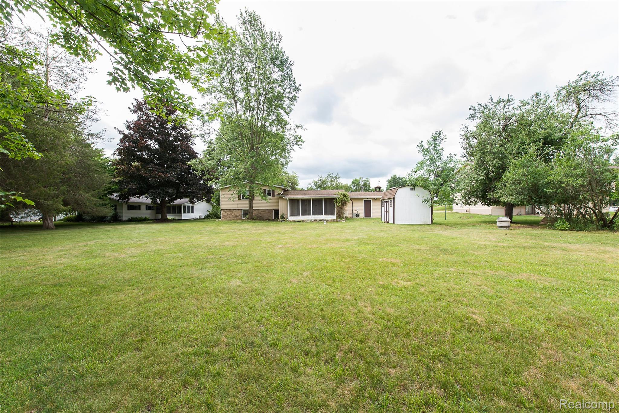 1165 Camelot Drive