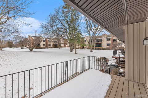 Tiny photo for 4659 Laurel Club Circle #12, West Bloomfield Charter Township, MI 48323 (MLS # 20251060731)