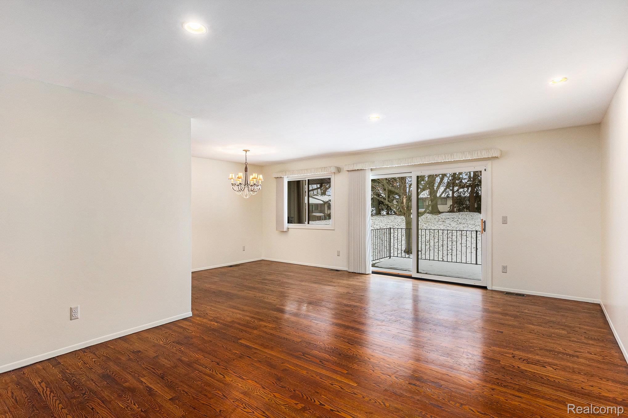 4659 Laurel Club Circle 12