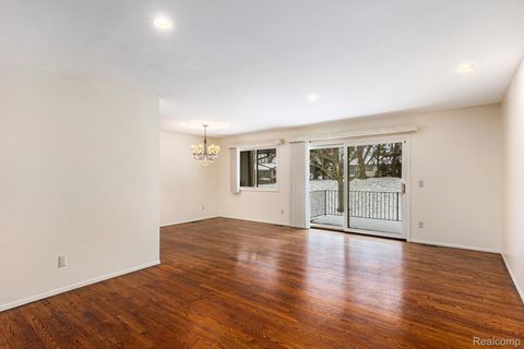 Tiny photo for 4659 Laurel Club Circle #12, West Bloomfield Charter Township, MI 48323 (MLS # 20251060731)