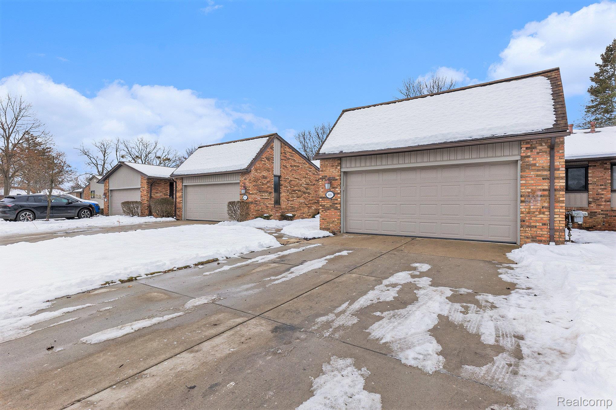 4659 Laurel Club Circle 12