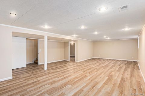 Tiny photo for 4659 Laurel Club Circle #12, West Bloomfield Charter Township, MI 48323 (MLS # 20251060731)