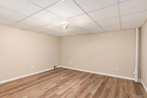 Tiny photo for 4659 Laurel Club Circle #12, West Bloomfield Charter Township, MI 48323 (MLS # 20251060731)