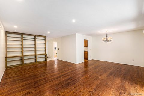 Tiny photo for 4659 Laurel Club Circle #12, West Bloomfield Charter Township, MI 48323 (MLS # 20251060731)