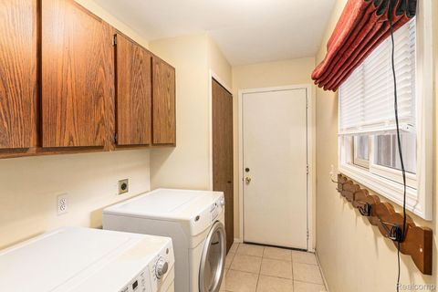 Tiny photo for 4659 Laurel Club Circle #12, West Bloomfield Charter Township, MI 48323 (MLS # 20251060731)