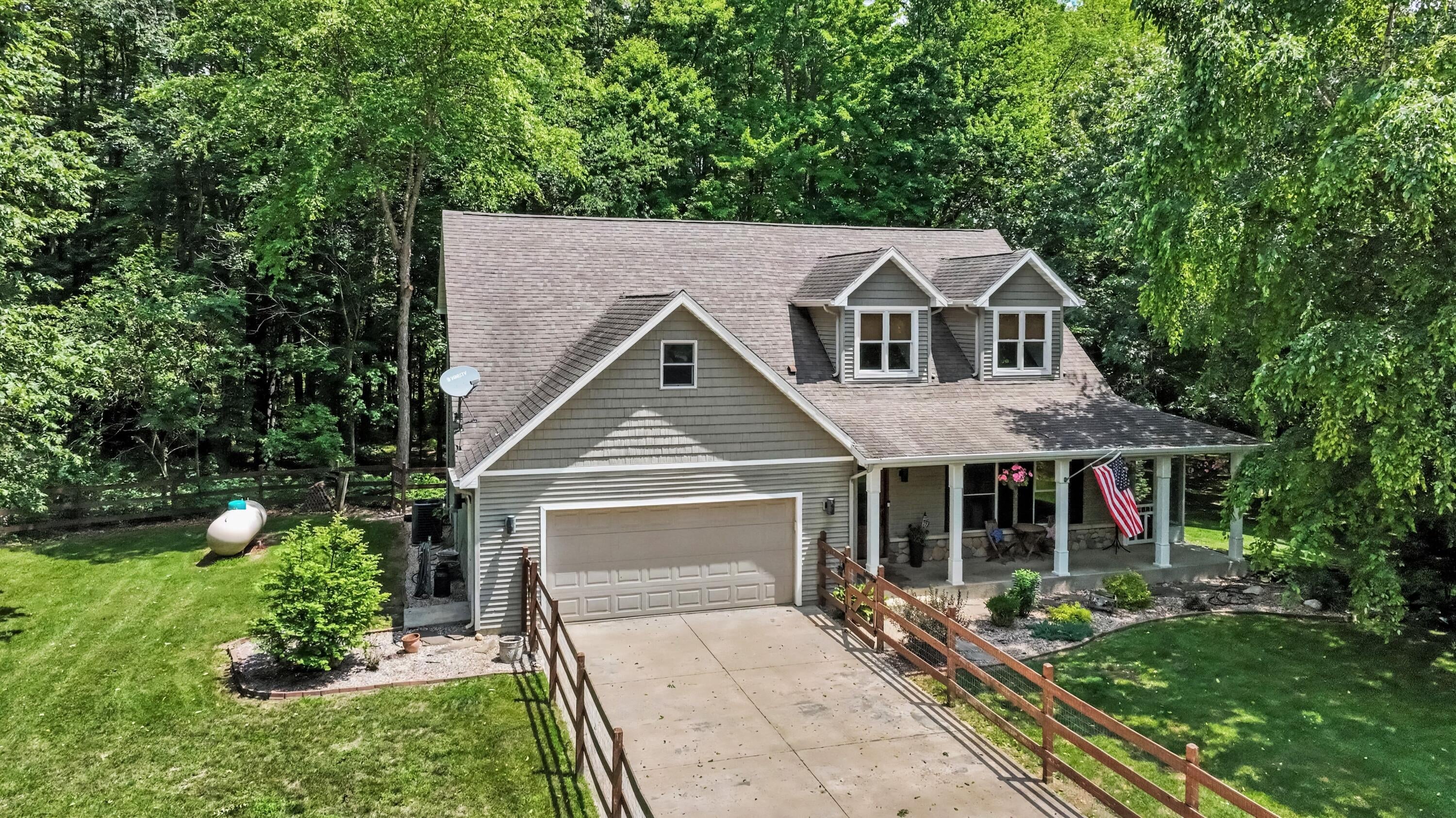 63483 Robbins Lake Road