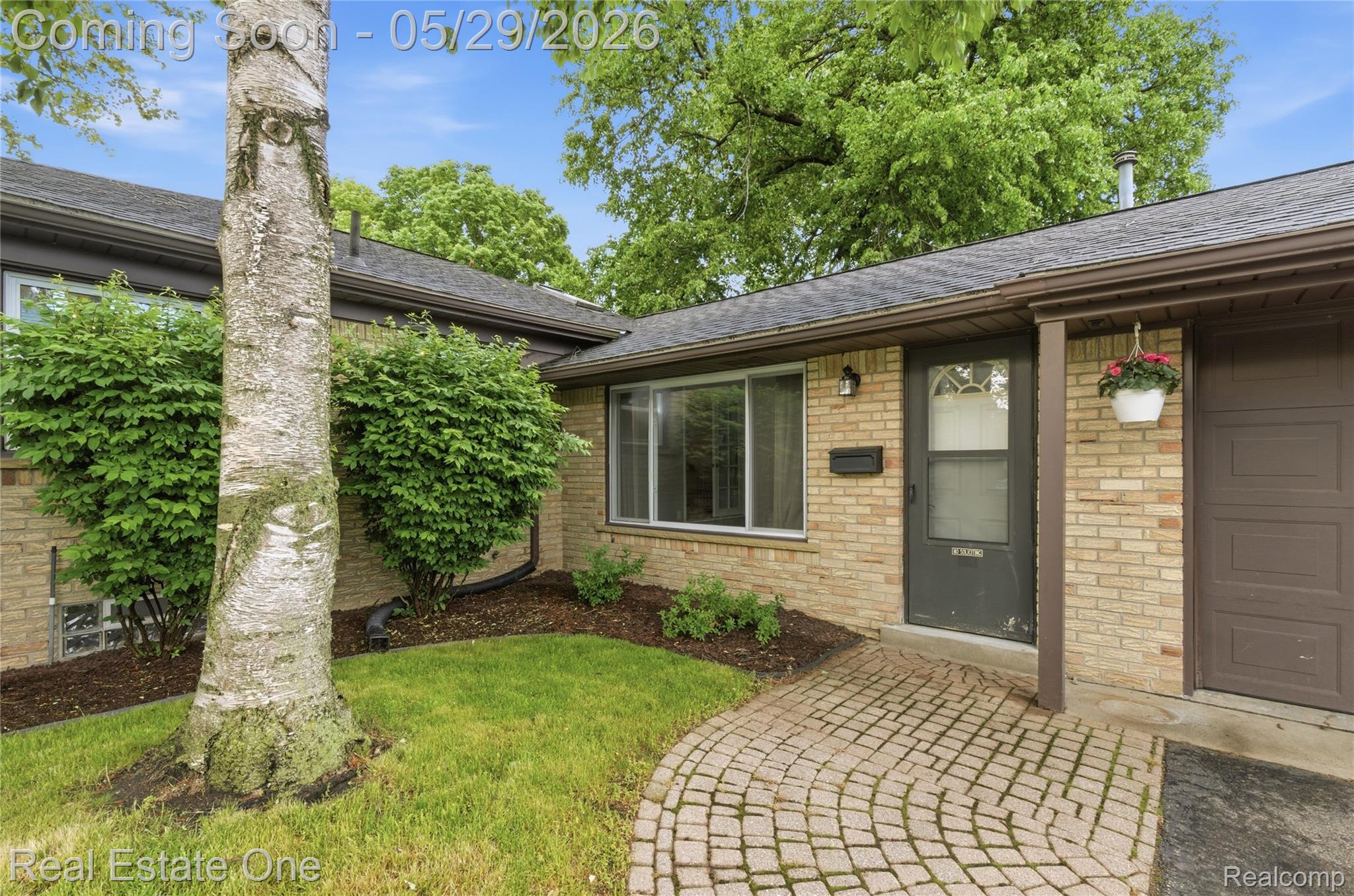 733 S Webik Avenue