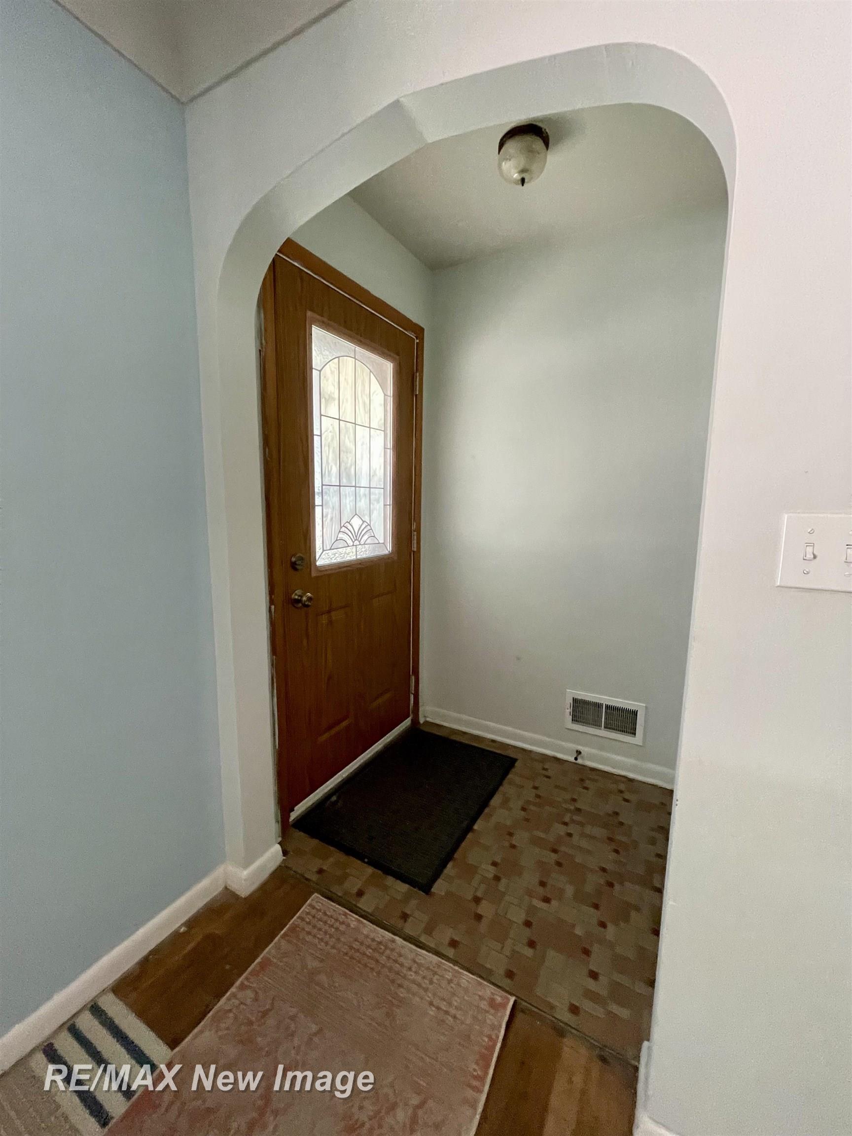 12 Ruggles Road