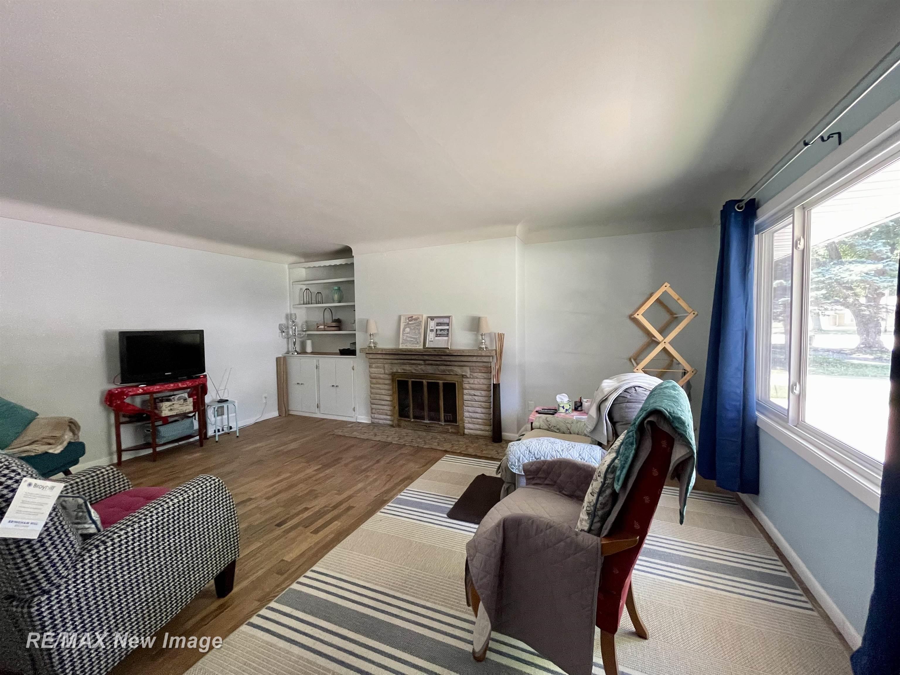 12 Ruggles Road