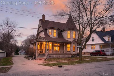 221 N Cherry Street Flushing City MI 48433