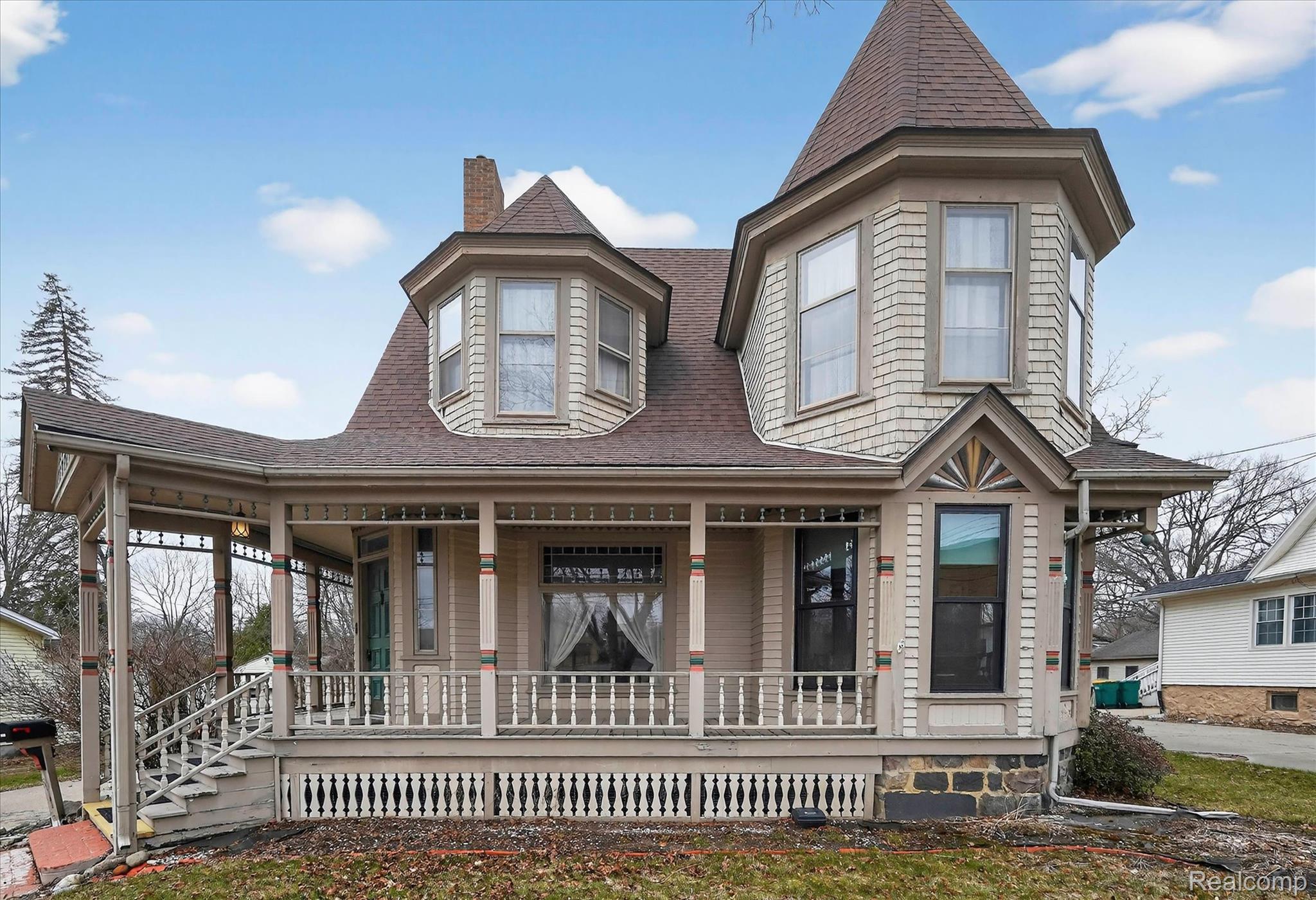 221 N Cherry Street