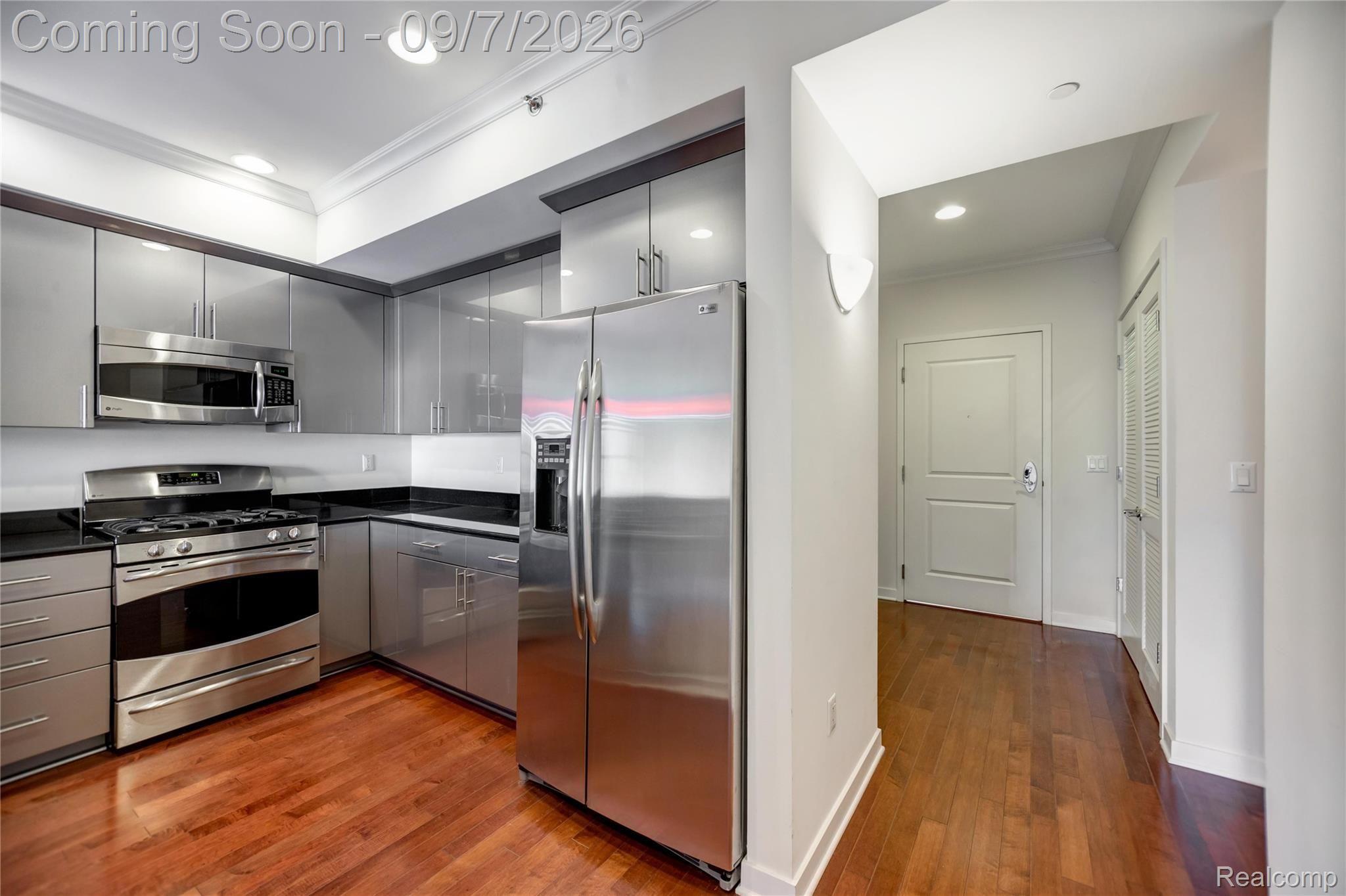 1135 SHELBY Street 2504