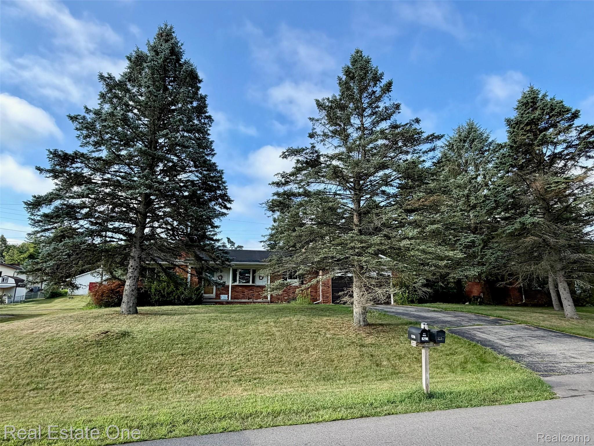 8295 Fox Bay Drive