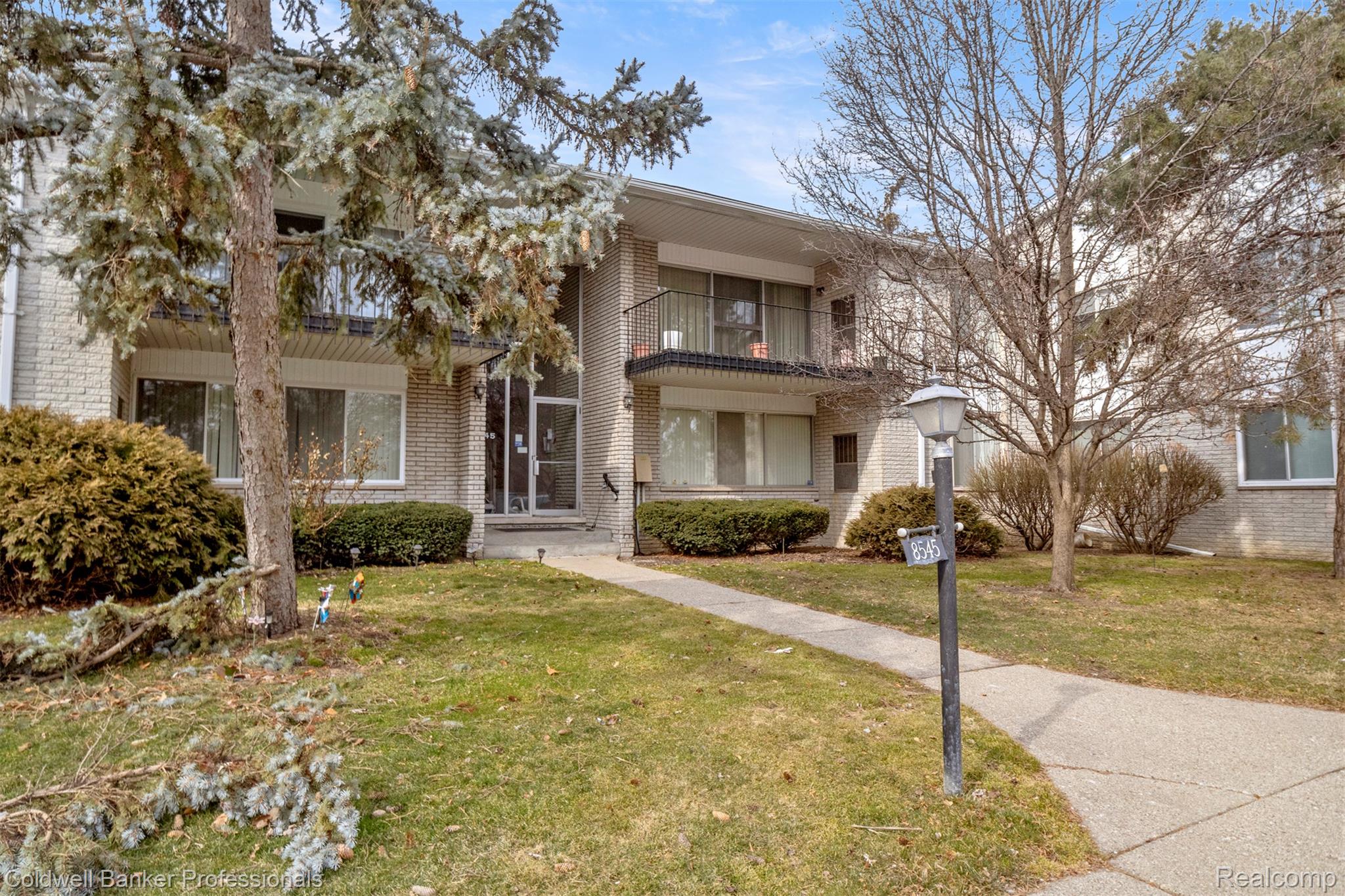 8545 Kennedy Circle 3