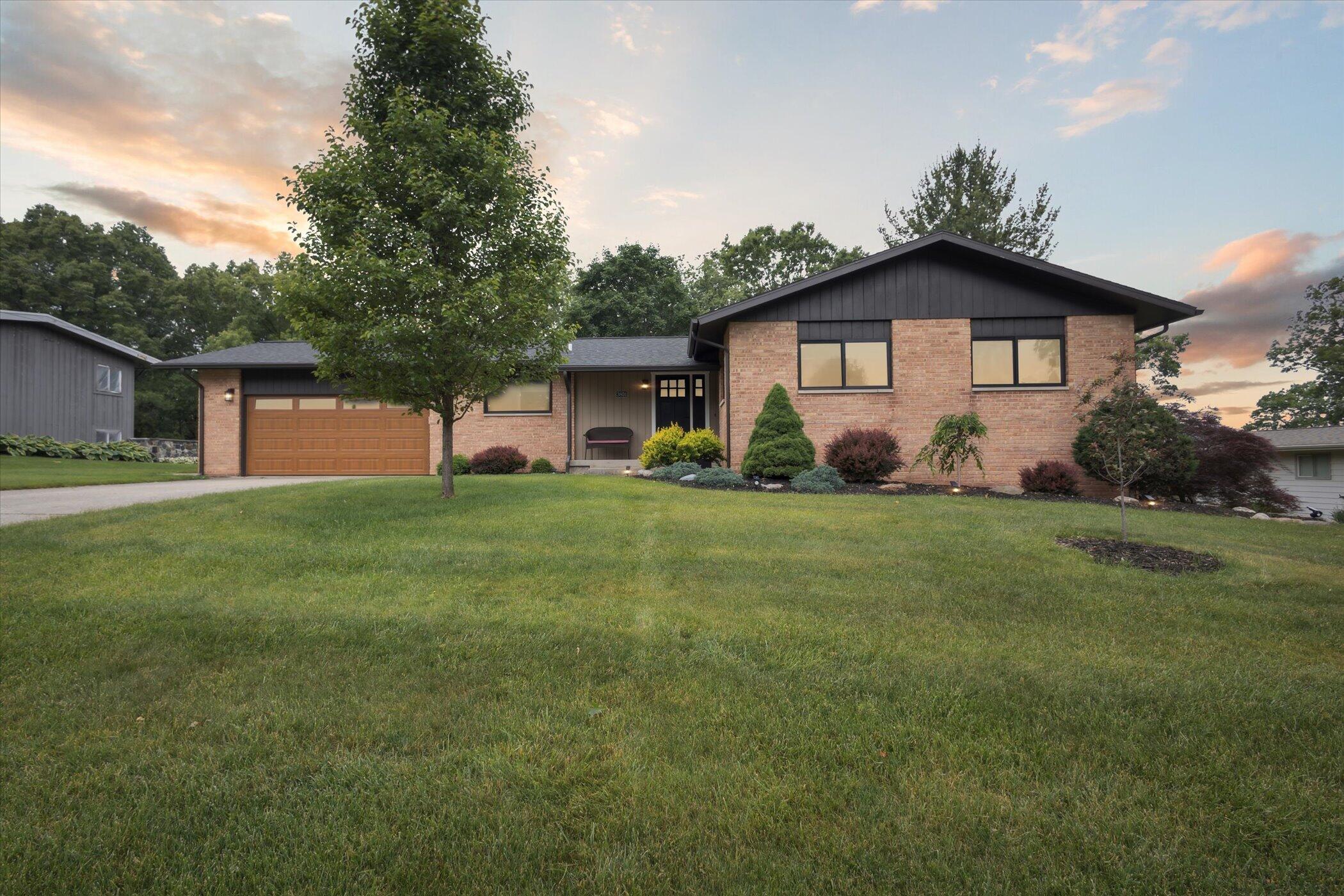 3801 Keeweenaw Drive NE