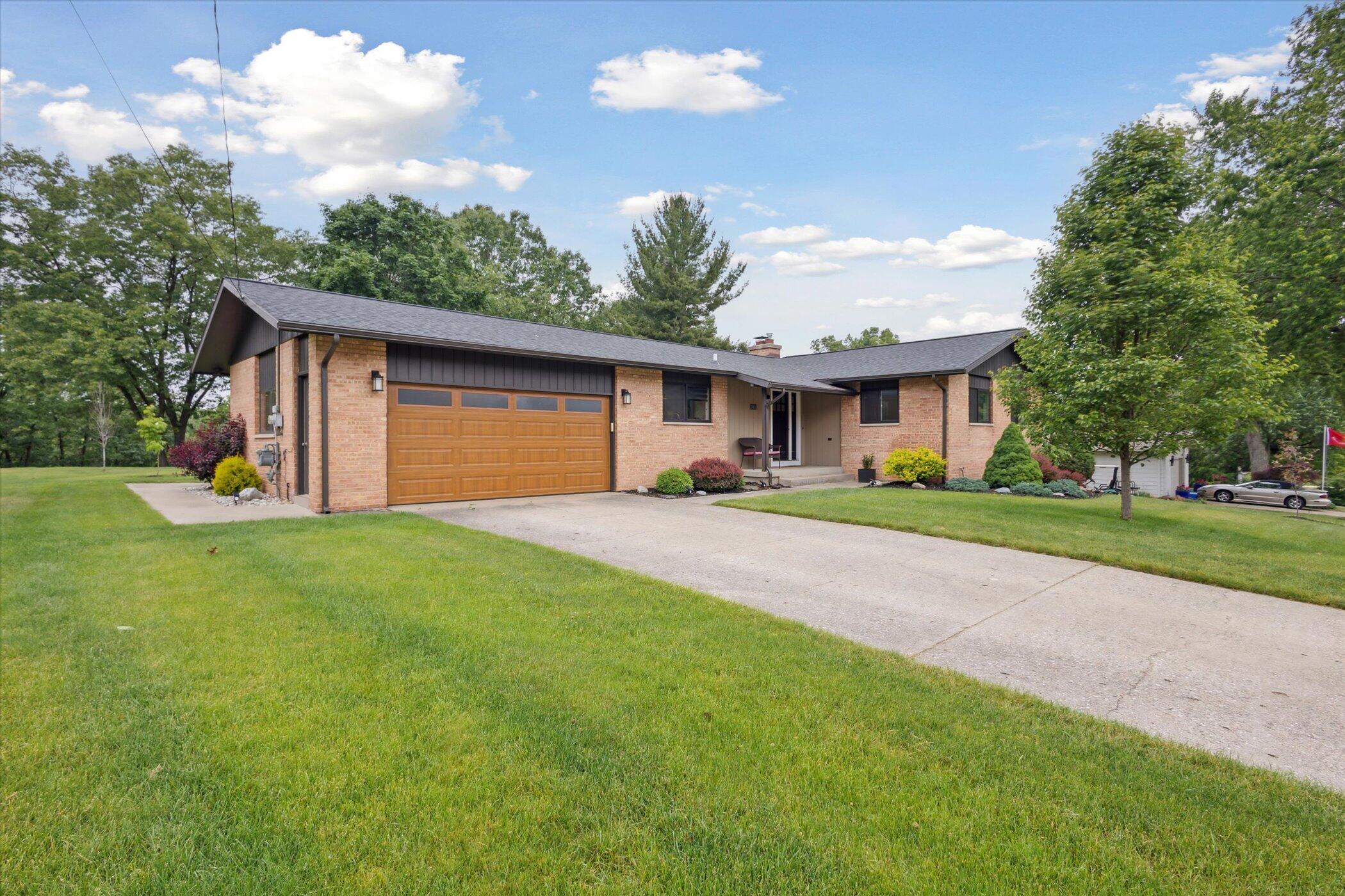 3801 Keeweenaw Drive NE
