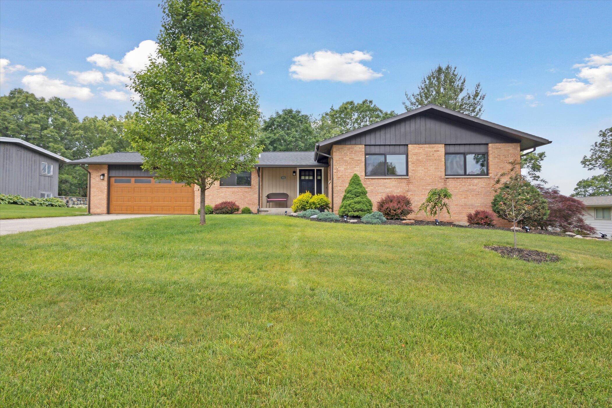 3801 Keeweenaw Drive NE
