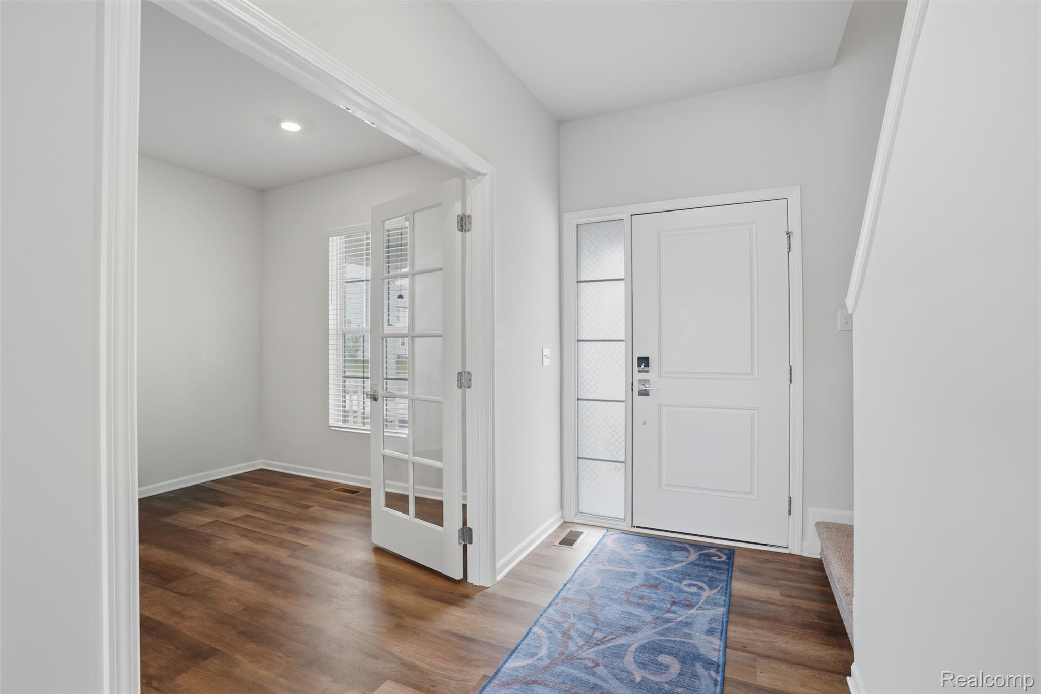 8446 Sandhill Court
