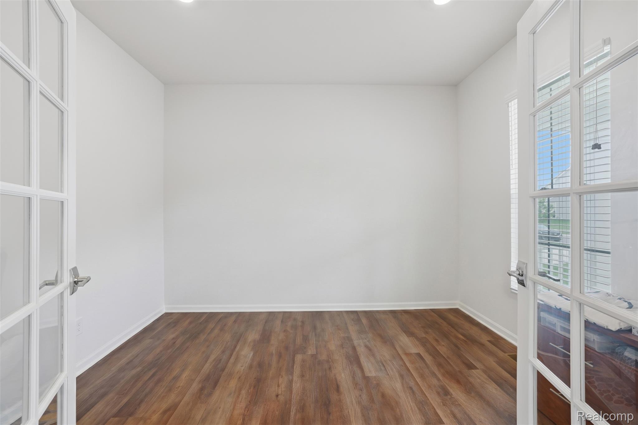 8446 Sandhill Court