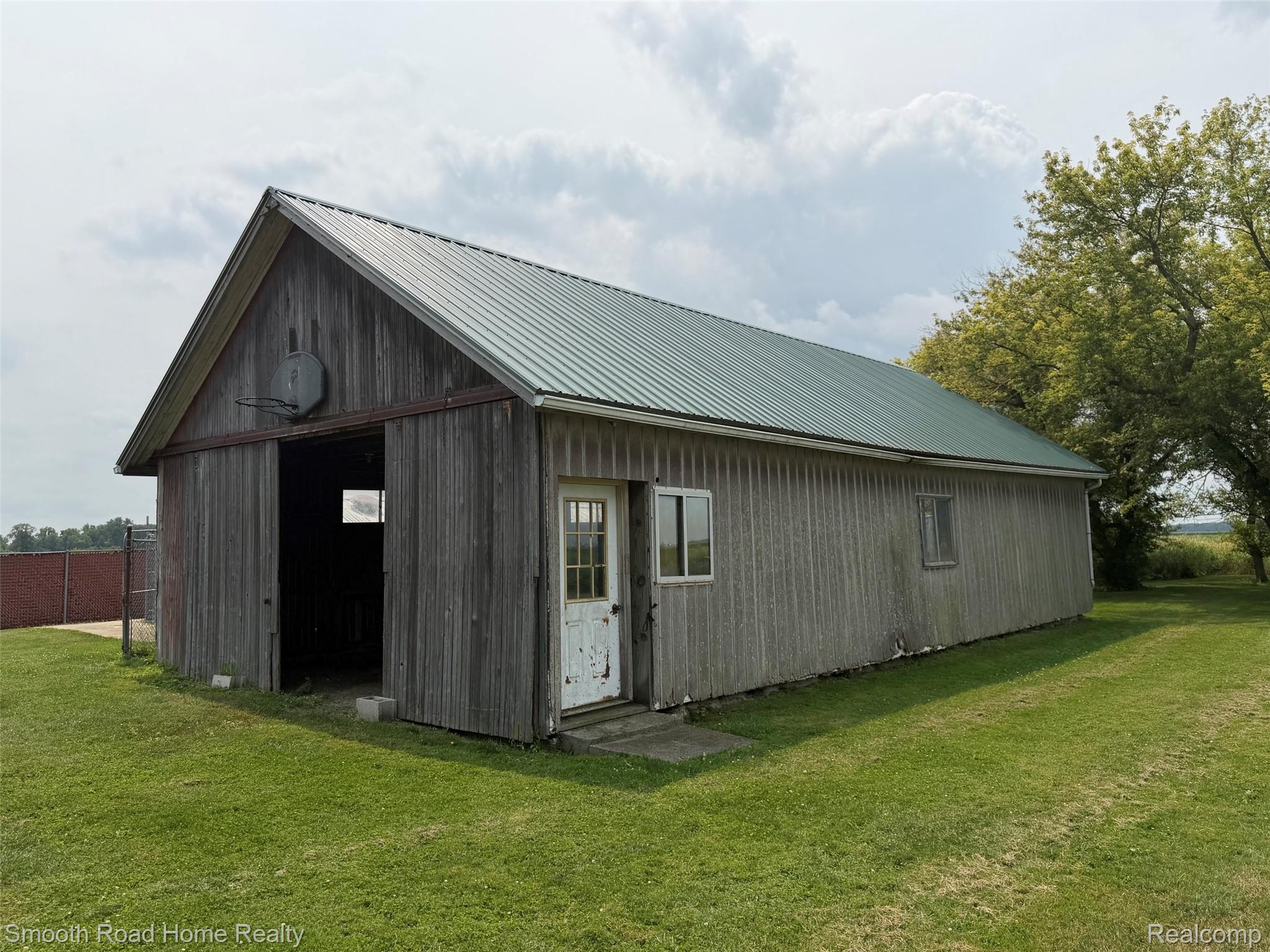 4724 N County Line Highway