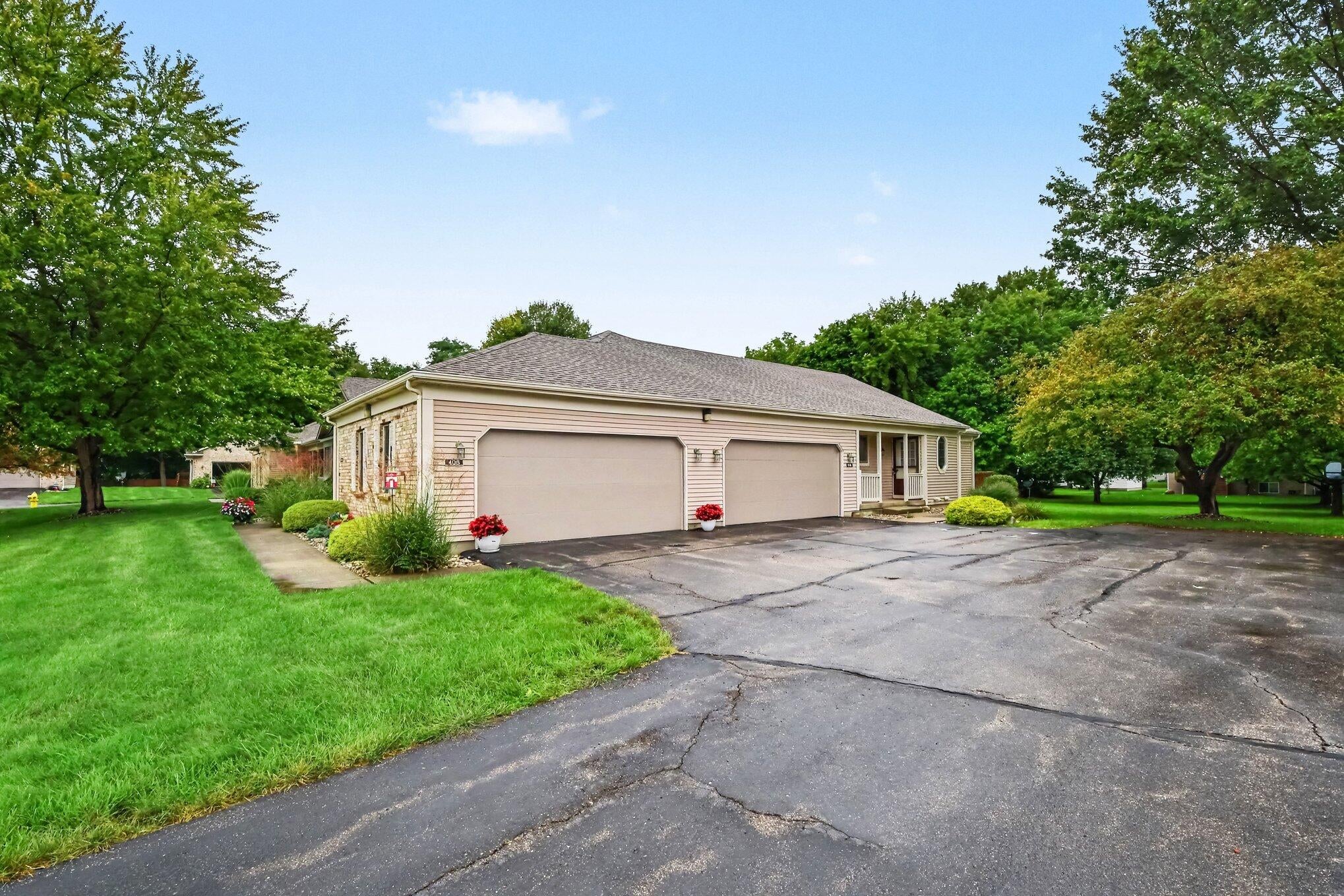 406 Falcon Drive 1