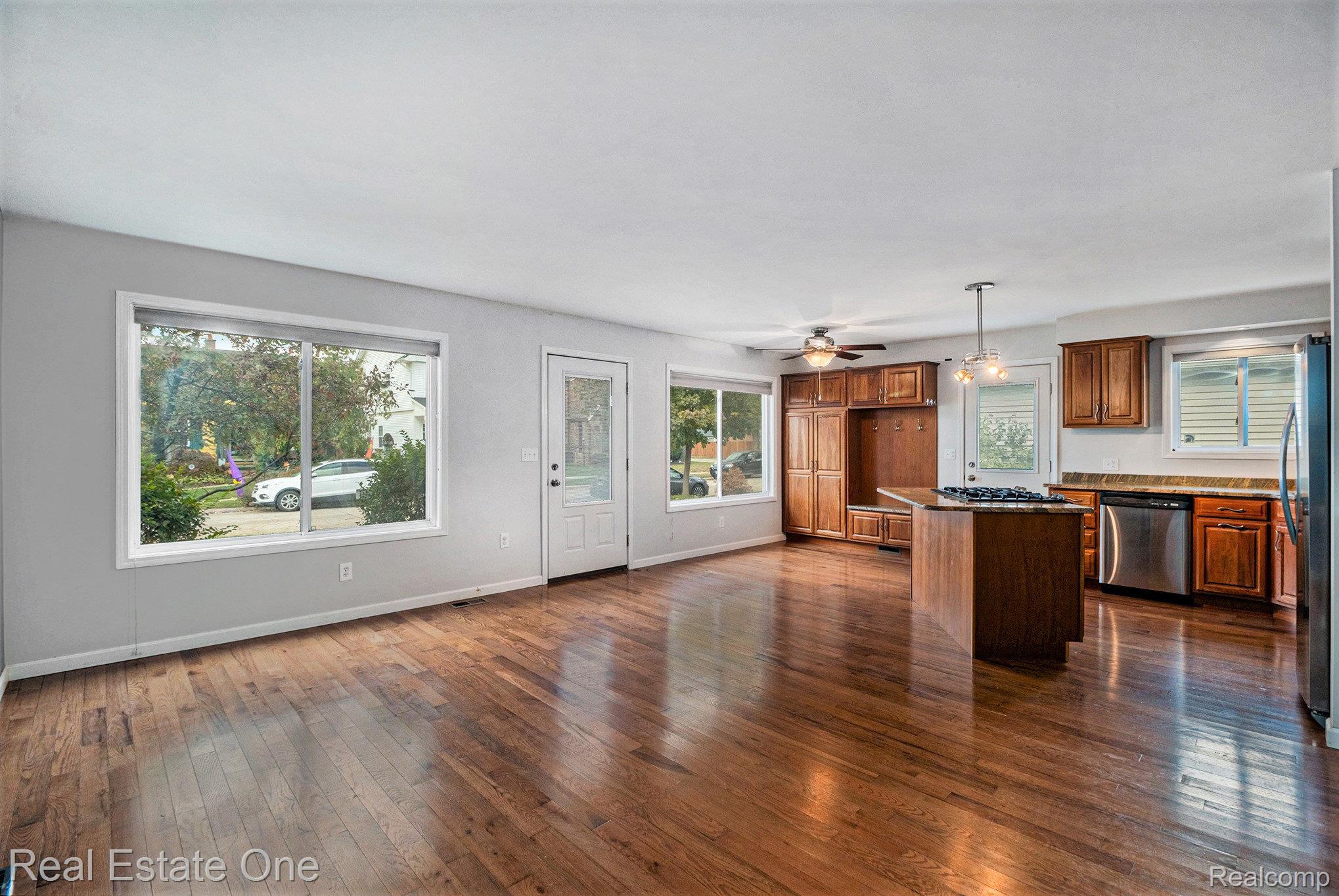3678 Royal Avenue