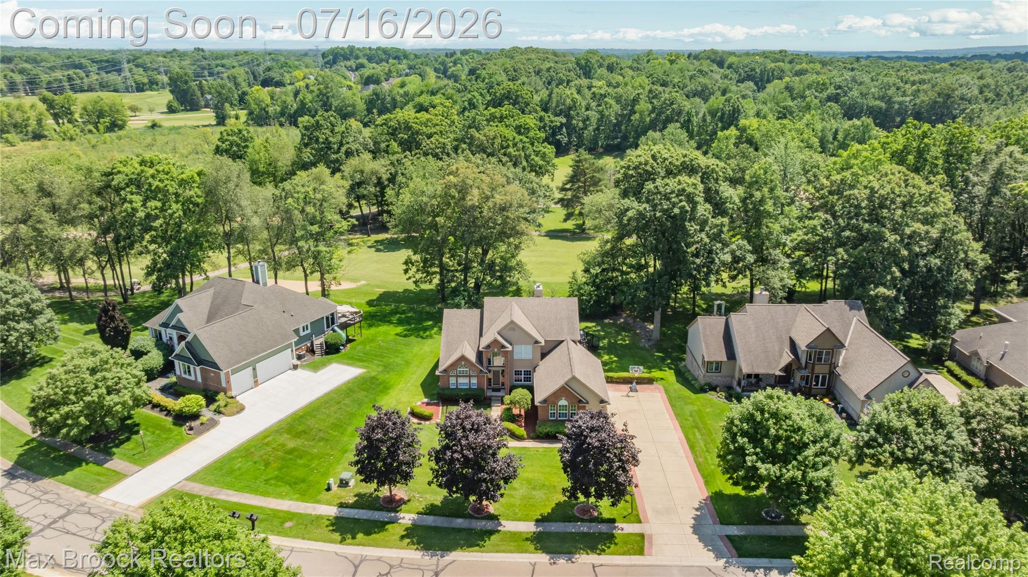 2322 Sandlewood Drive