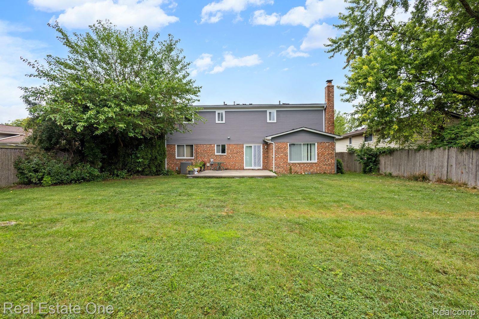1740 Lakewood Drive