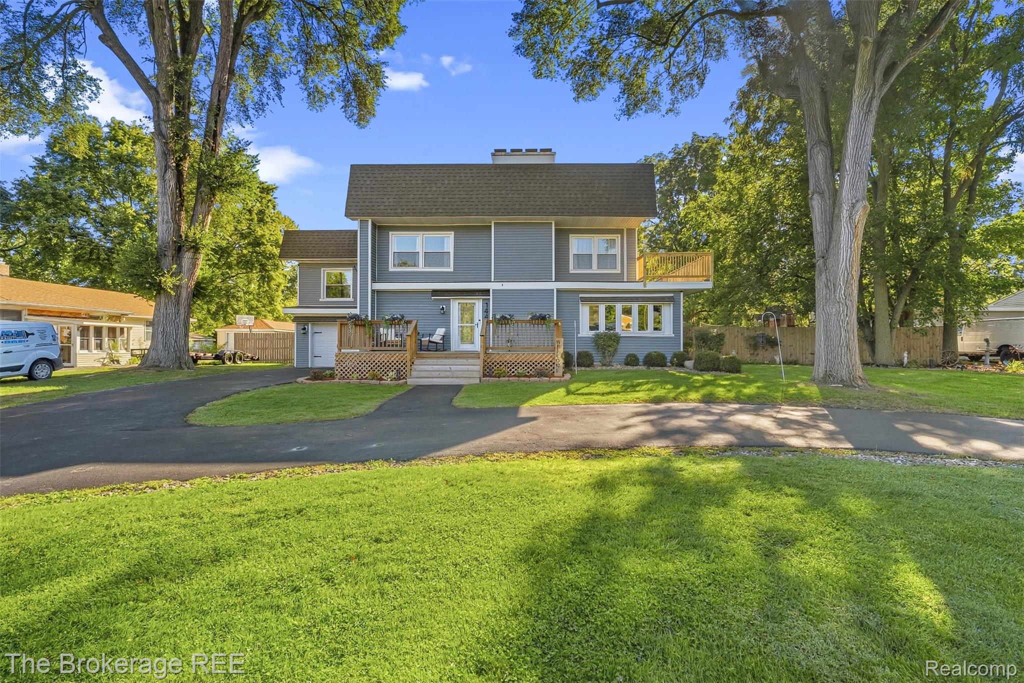 1442 N Packard Avenue