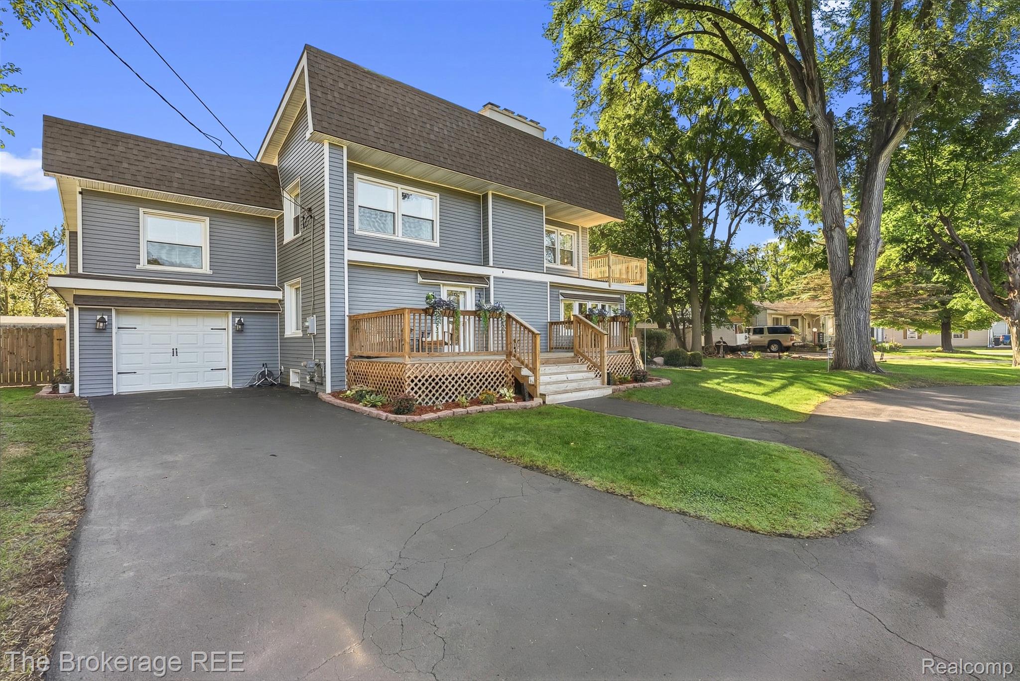 1442 N Packard Avenue