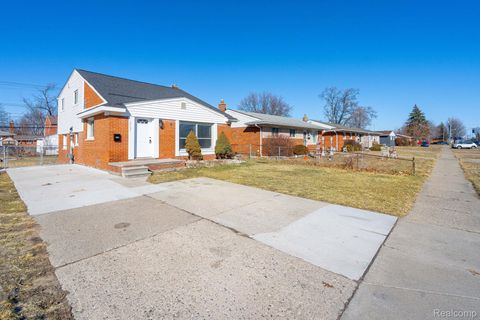 Tiny photo for 18327 E 13 MILE Road, Fraser City, MI 48026 (MLS # 20261021757)