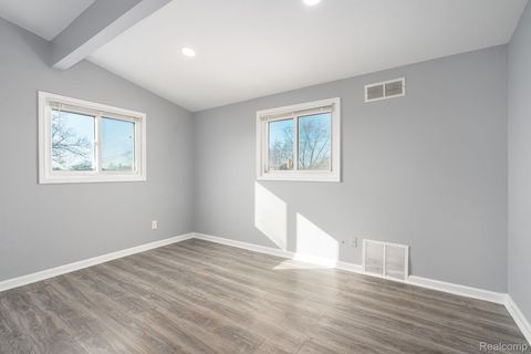 Tiny photo for 18327 E 13 MILE Road, Fraser City, MI 48026 (MLS # 20261021757)