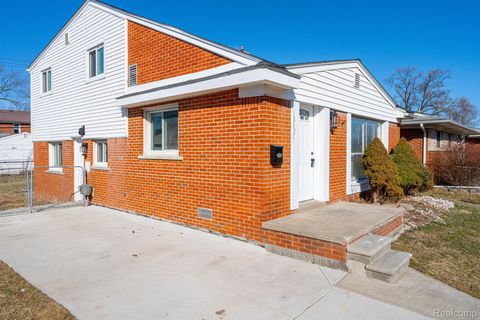 Tiny photo for 18327 E 13 MILE Road, Fraser City, MI 48026 (MLS # 20261021757)