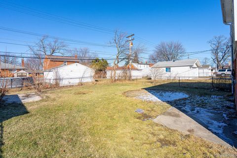 Tiny photo for 18327 E 13 MILE Road, Fraser City, MI 48026 (MLS # 20261021757)